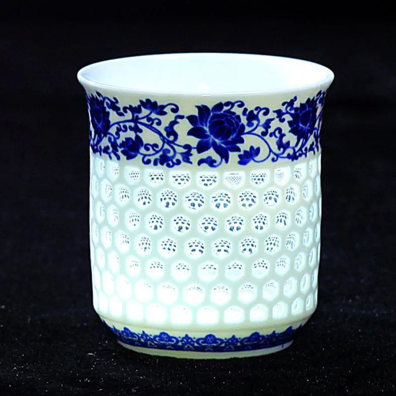 Tea Cup Glass Tea Set Crystal Hollow Tea Cup White Ceramic Teaware Blue Porcelain Teacup Kung Fu Tea Set Gifts Drinkware Water Cup Puer Bowl