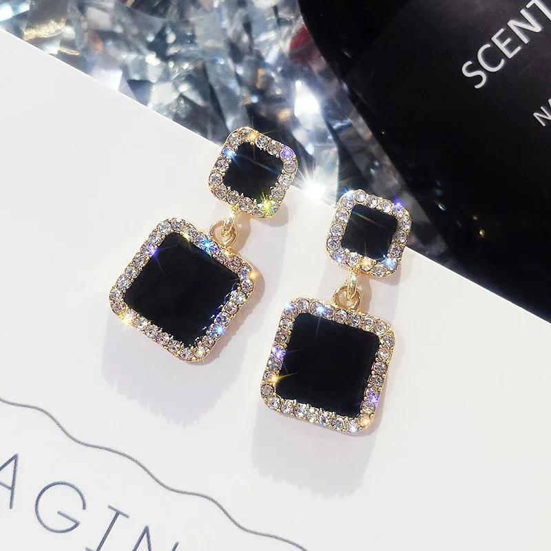 Fashion Female Black Square Stone Earrings Cute Gold Earrings Jewelry Vintage Wedding Stud Earrings For Women