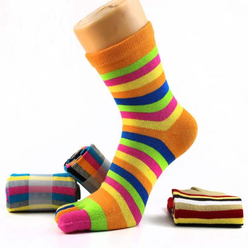Модные женские пять пальцев мягкие хлопковые носки с пальцами красочные женские короткие Чулочные изделия забавные полосатые носки