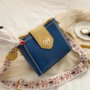 

High quality female bag 2020 new Korean fashion ladies retro hot sale wide shoulder strap shoulder messenger bucket bag