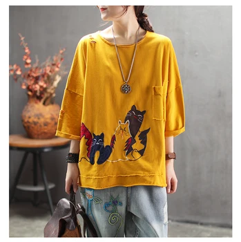 

OUSHANG Vintage Cartoon Cat Embroidery Pocket Three-quarter Sleeve O-neck T-shirt Female Casual Tee Tshirts Women Summer Fashion