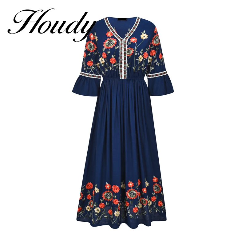 Женское платье в этническом стиле однотонное черное с круглым вырезом цветочной