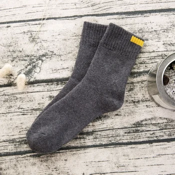 

Comfy Breathable Socks Autumn Winter New Men's Socks Solid Color Thick Warm Casual Mid Stockings