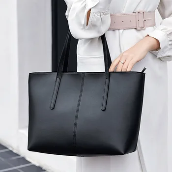 

Women's 2019 European and American Fashion Stitched Handbag Shoulder Bag Simple