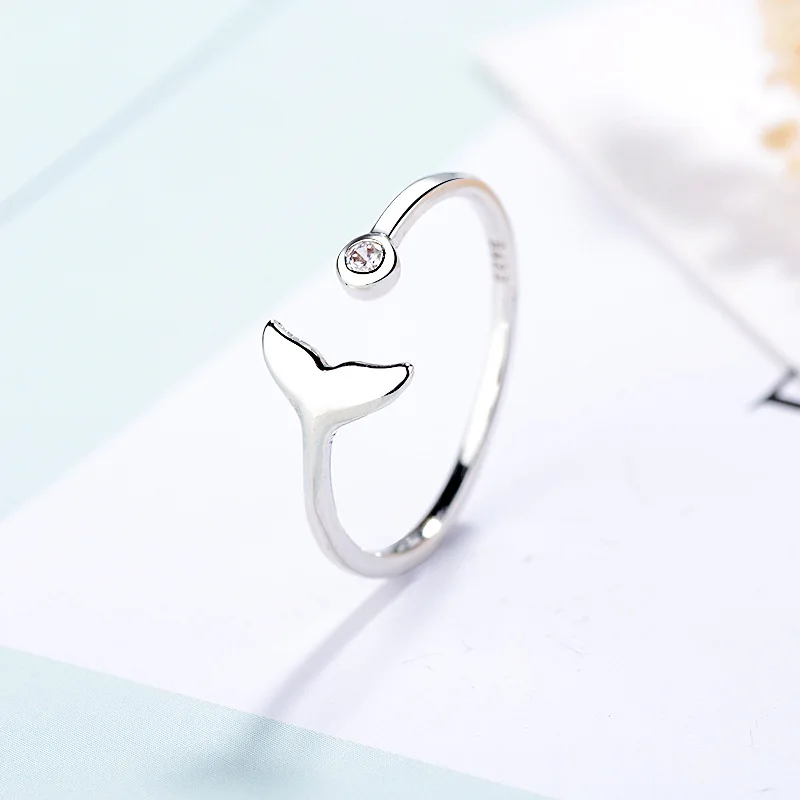 Simple moderno Color plateado de manguito en la parte trasera, anillo de Zirco mar ballena cola de pez, anillos de diseño Bague minimalista regalos románticos
