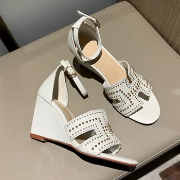 

Women Summer Slipper Sandals Fashion Hgih Heels Open Toe Crystal Sandals Ladies Rhinestone Bohemia Beach Flip Flops Shoes Women