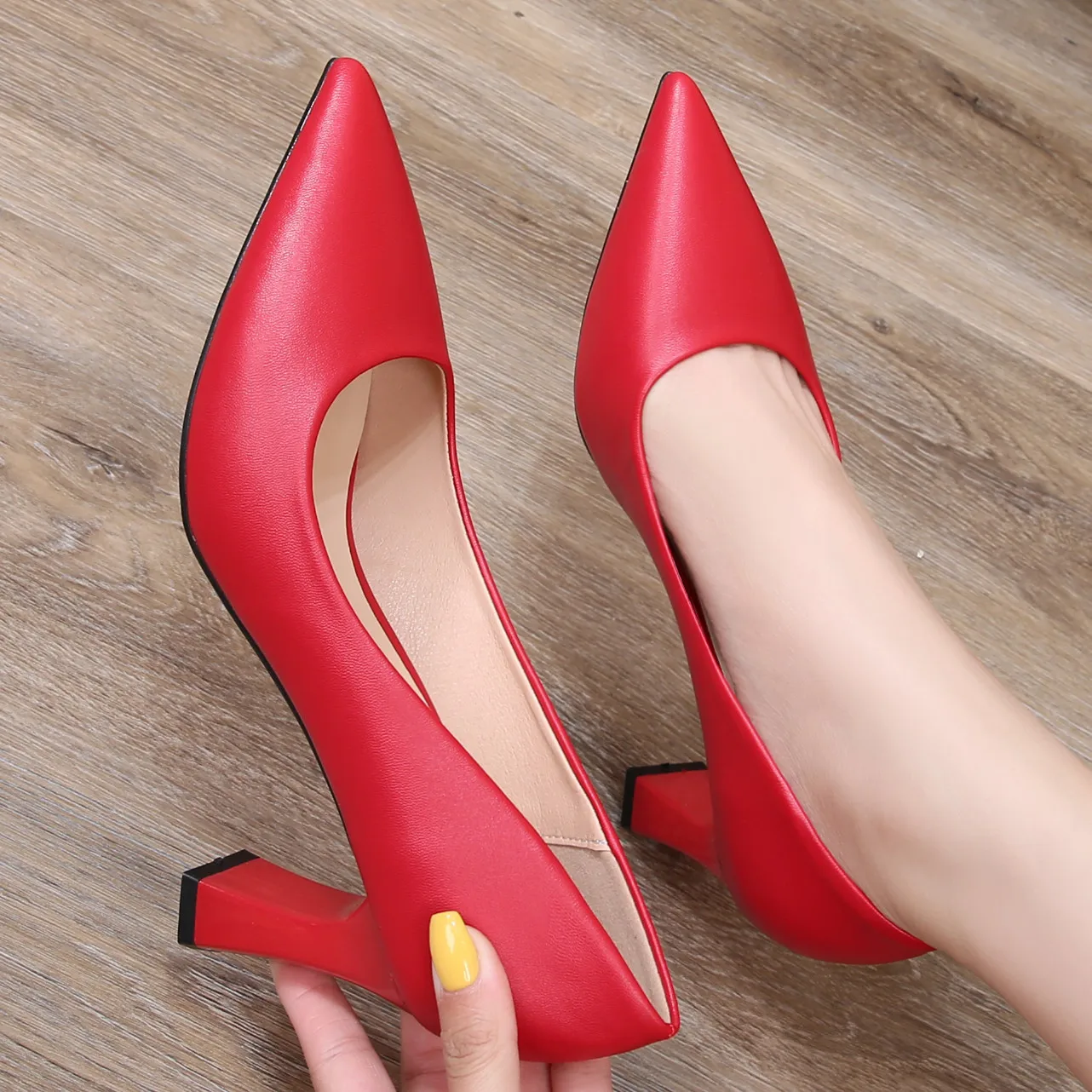 Hot Sale White Black Red Gold High Heels Shoes Women Fashion Pointed Toe Office Party Work Dress Pumps Big Size 34-43 E0000