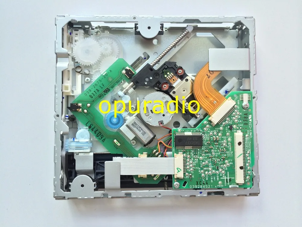 Brand new Clarion single CD mechanism PCB 039284521 loader for Toyota Chrysler car radio systems | Автомобили и мотоциклы