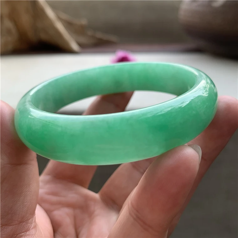 

zheru jewelry natural Burmese jadeite 54-64mm green bracelet elegant princess fashion jewelry for mother and girlfriend