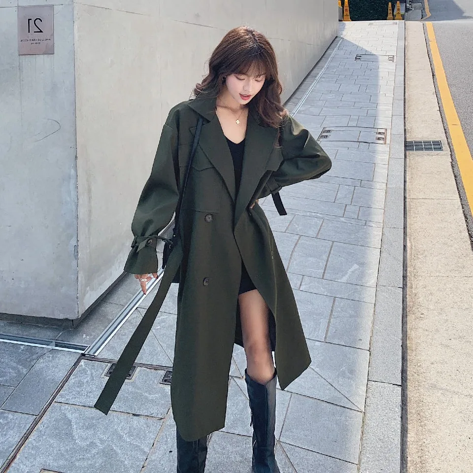 

Photo Shoot INS Big Brand Cool Army Green Suit Collar Double Breasted Loose-Fit over-the-Knee Bandage Cloth Cuff Trench Coat Wom