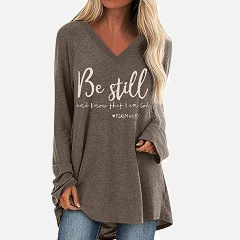 T-shirt with v-neck and long sleeves 