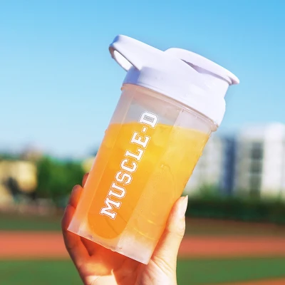 600 мл Спортивная бутылка для воды BPA Free Tritan пластиковая чашка для воды протеиновый шейкер портативный герметичный Открытый путешествия бутылки - Цвет: 500ML
