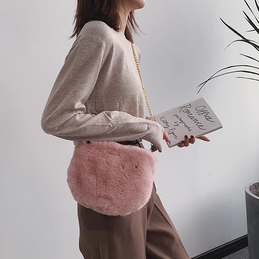 

Women Fluffy Daily Storage Outdoor Crossbody Shoulder Bag Travel Large Capacity Winter Party Chain Strap Soft Plush Dating