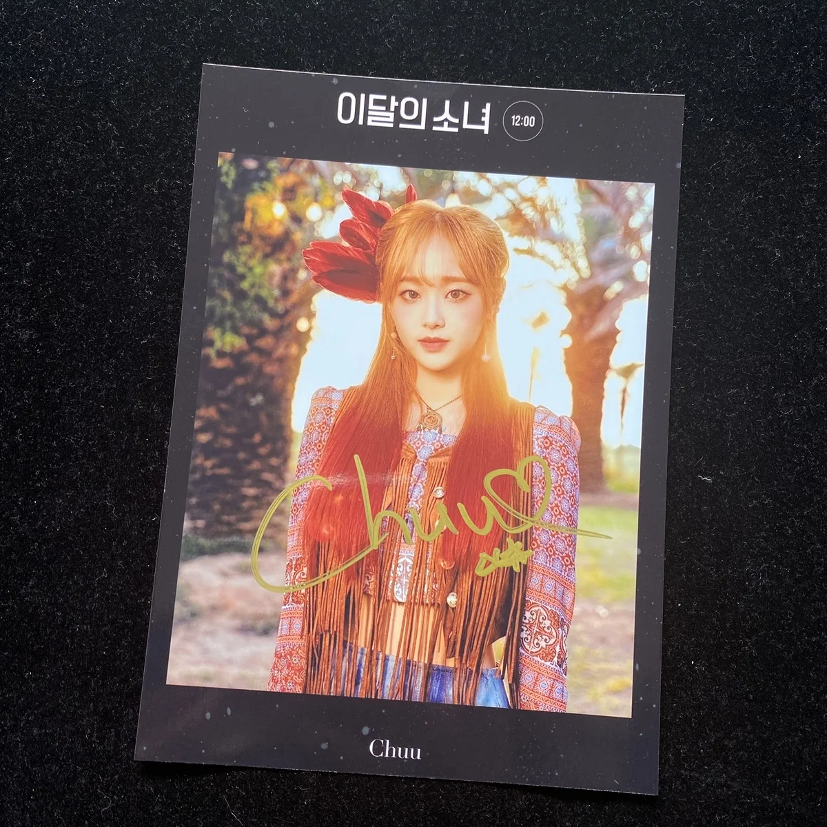 LOONA CHUU Autographed Signed Photo Pictures K-POP Collection 5*7