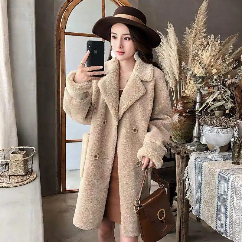

Fall and Winter 2019 New Granular Sheep Plushing Coat Fur-in-One Women's Outerwear
