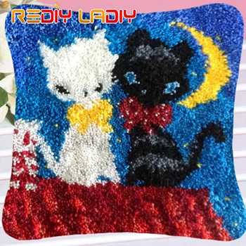 

Latch Hook Cushion Cover Happy Owls DIY Crocheting Yarn Pillow Case Printed Canvas Crochet Arts & Crafts 43x43cm Sofa Bed Pillow