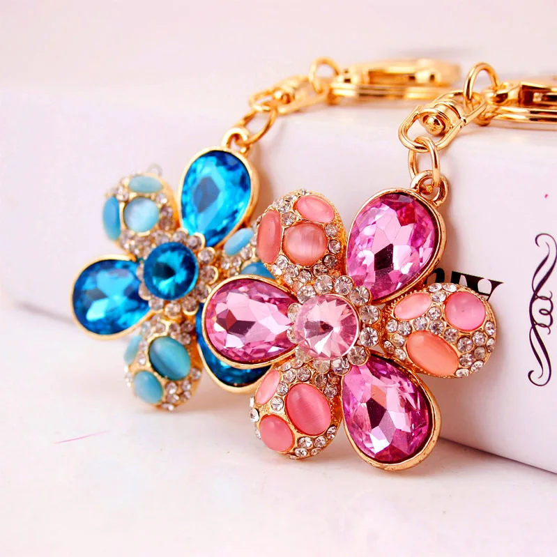 

Newest Crystal Rhinestone Flower Jewelry Pendant Car Key Chains Gold Tone Lobster Clasp Ornament Key Ring 3pcs