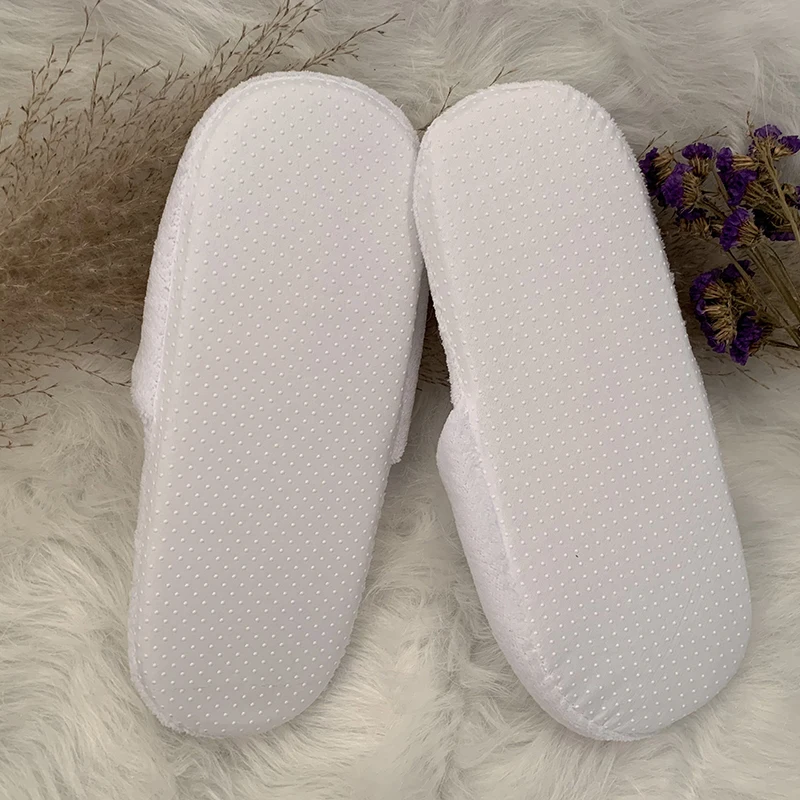 Personalized Wedding Slippers White Soft Bridesmaid Gifts Customizable Object Shoes Bachelorette Bridal Shower Party Favors