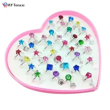 Anillo ajustable de 36 piezas para niños y niñas, joyería con caja, juego de simulación y anillos de vestir, forma aleatoria