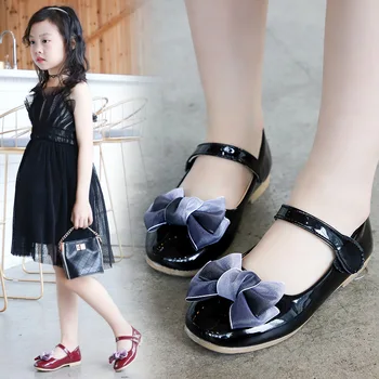 

2020 New Kids Leisure Dance Flat Shoes Soft Leather Shoes Children Girls Baby Toddler Princess Bowknot Sneakers Girls Sandals