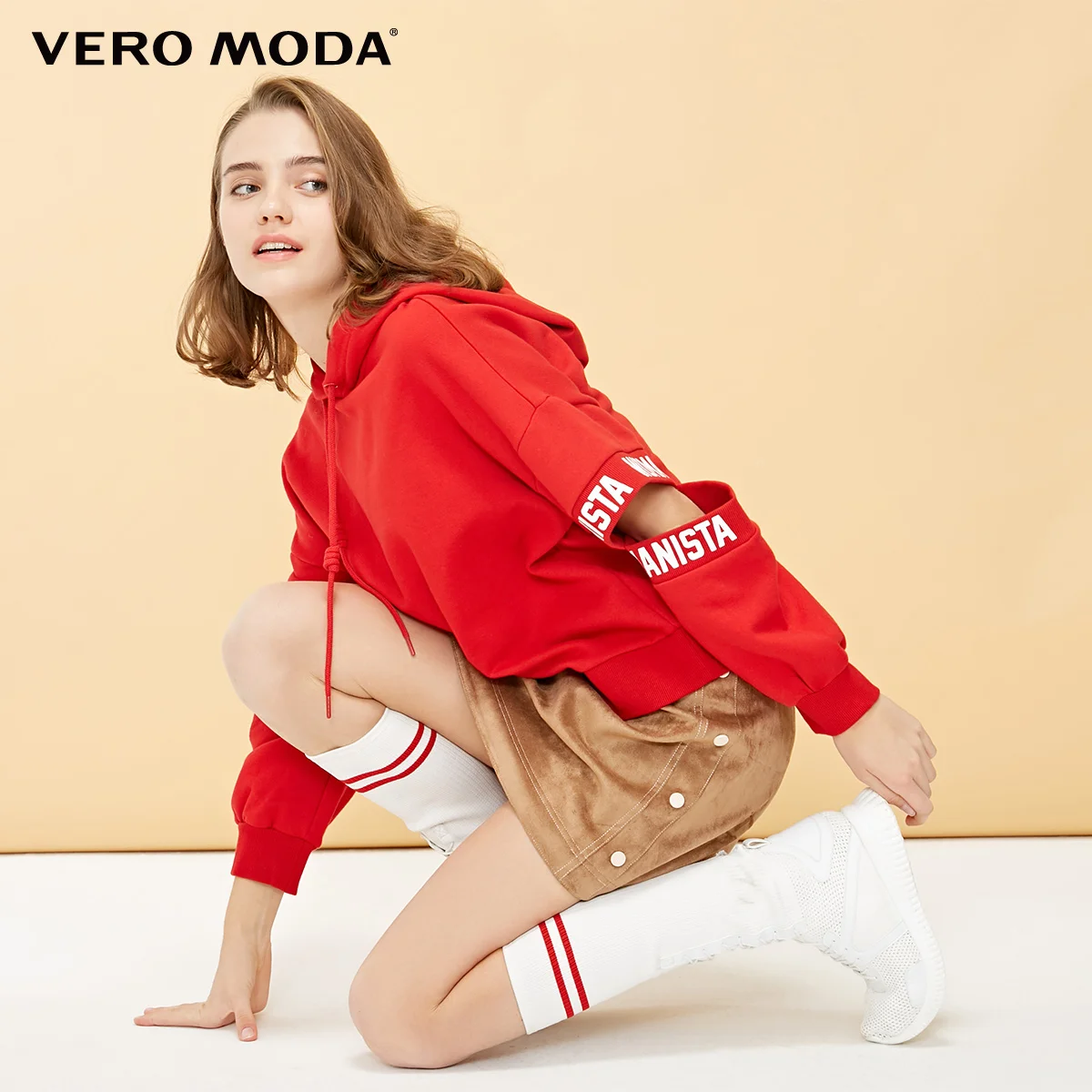 Red tomato Vero Moda Женская толстовка с принтом букв с разрезом на рукавах | 319133501 - Цвет: Red tomato