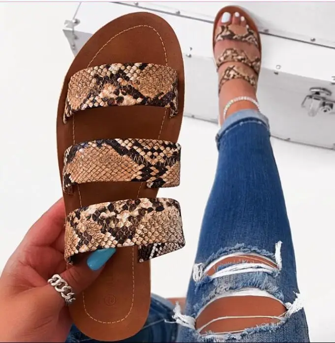 

2020 Factorydirect free to send new sandals bright diamond leisure outdoor travel beach non-slip durablelarge sizeslippers women