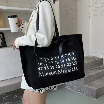 

2020 New Large Capacity Casual Totes Fashion Simple Shoulder Bags Niche Designer High Quality Women Purse and Handbag Sac A Main