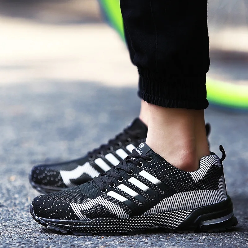 

2019 New Style Couples Running Shoes Fly Woven Net Cloth Casual Shoes Women's Athletic Shoes MEN'S SHOES a Generation of Fat Cro
