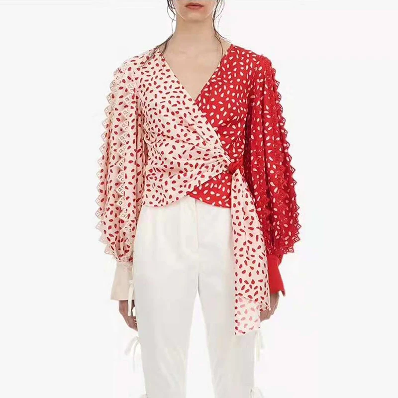 

2019 Spring Fashion Patchwork Lace Print Shirts Blouse Women V Neck Puff Sleeve Bandage Hit Colors Crop Tops Female Women Shirt