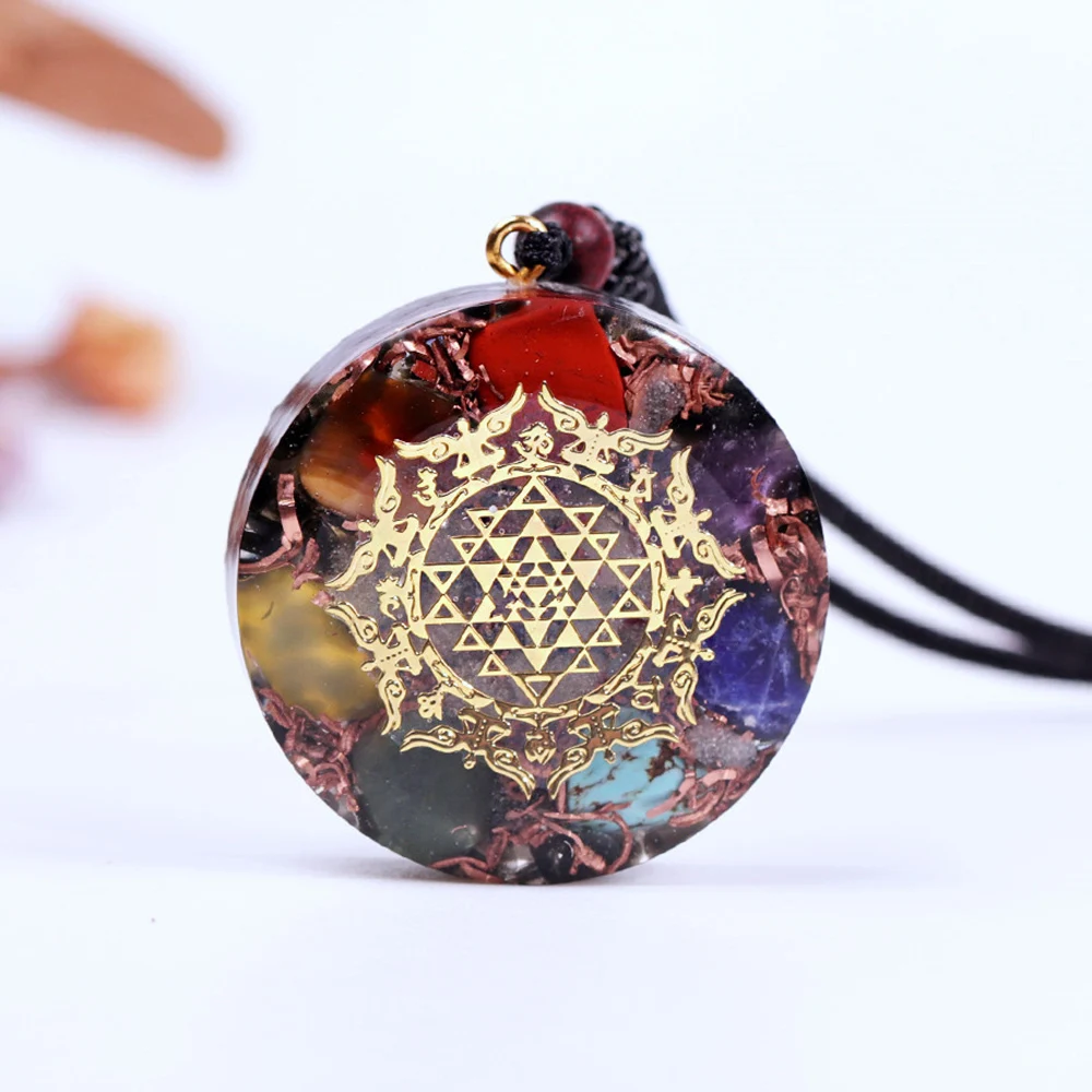 Светится в темноте Orgonite кулон с медными кусочками кристаллов энергии камень