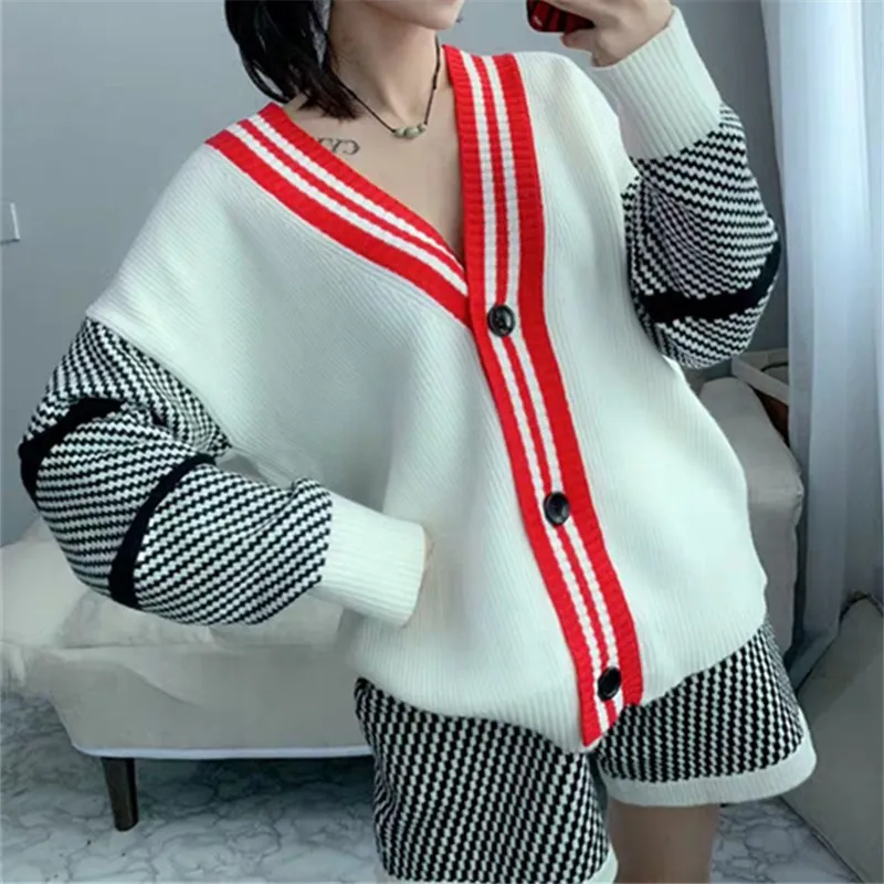 

Fall Women Casual V-Neck Single Breasted Two Piece Set Pattern Long-Sleeved Plaid Knitting Two Piece Outfits