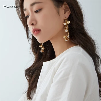 

HUANZHI 2020 New Fashion Flowers Tassel Pearl Long Retro Metal Earring For Women Girls Party Jewelry Gifts