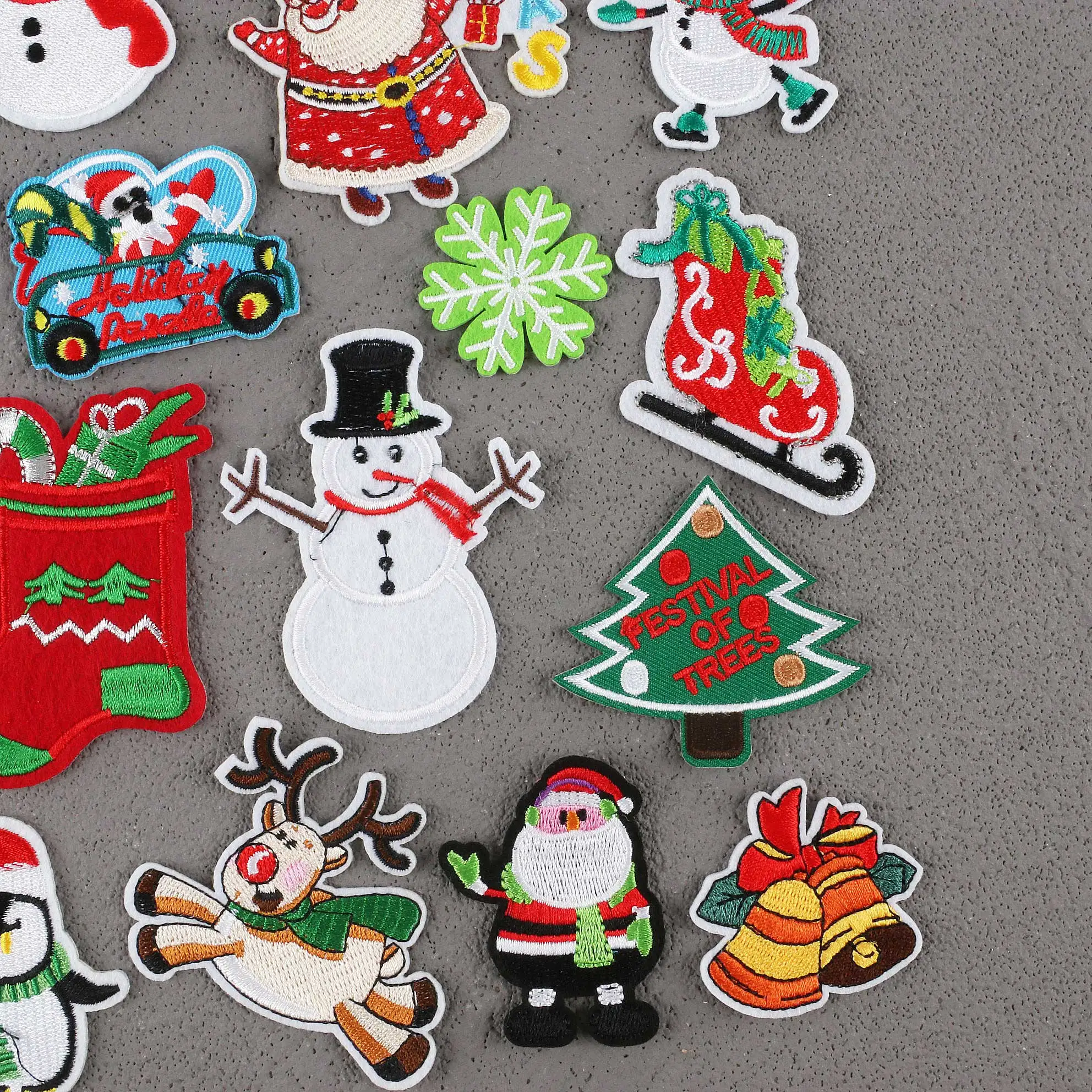 Christmas Patches Sew on Iron on Embroidered 18pcs Xmas Tree Santa Cute Appliques for DIY Crafts Clothes Decorations, Size: Small