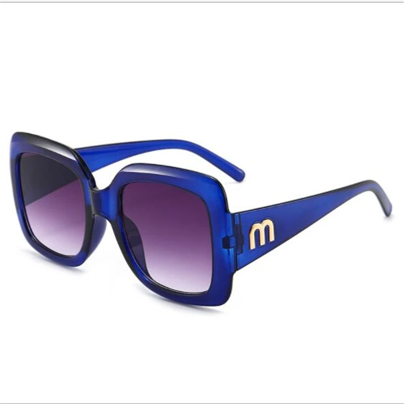 oversized square sunglasses Woman blue big face sunglasses Gilded letters wide-leg sunshade mirror Modified face color changing mirror glasses big sunglasses