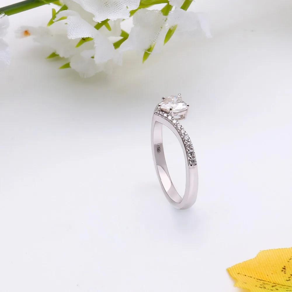 moissanite-engagement-ring (4)