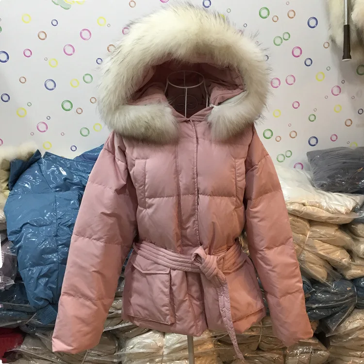Южная Корея Dongdaemun большой меховой воротник большой карман Пояс пуховик женский стиль короткий рост Талия обнимает Co