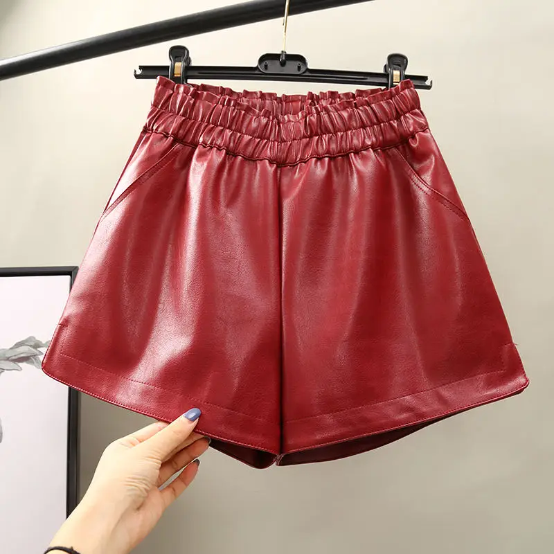 red Новые осенние шорты из искусственной кожи, женские модные свободные байкерские шорты с эластичной резинкой на талии, большие размеры, короткие женские шорты C5830 - Цвет: red