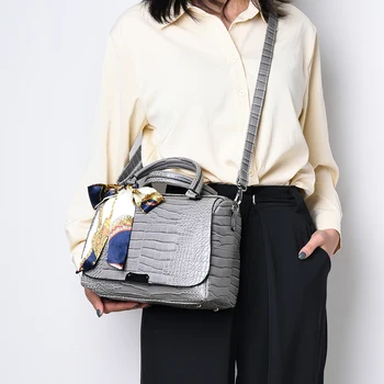 

Luxury Handbags,Women's Daily Pu Bags,Large Capacity,Crocodile Pattern Handbags,with Silk Scarves,Crossbody Bags