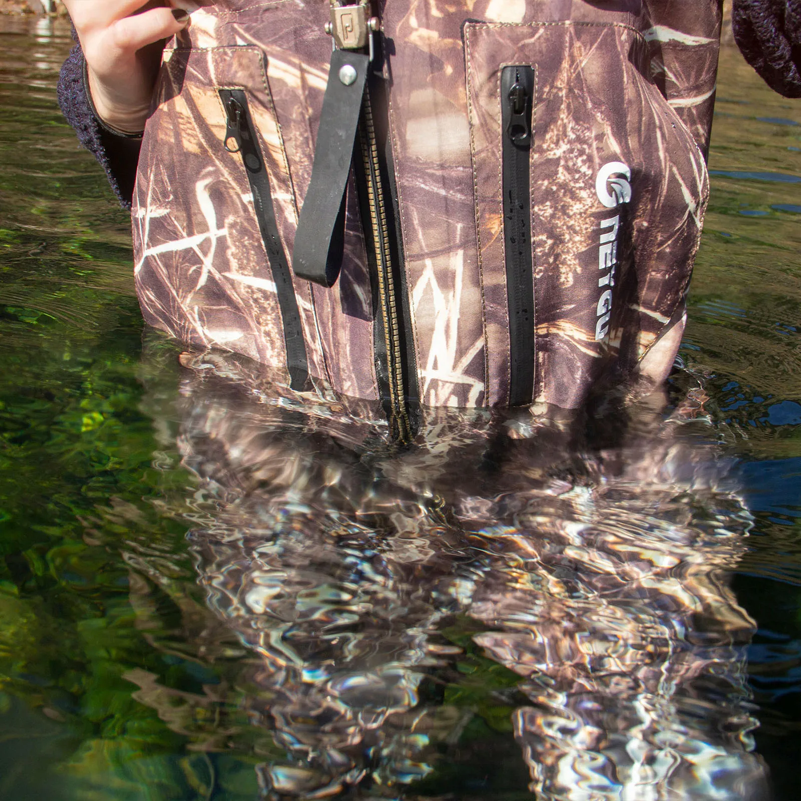 NeyGu Withered Reed Leaf Quick-Drain Waterproof fishing Wader with Front Venting Zip userful in flood，rainy snowy weather