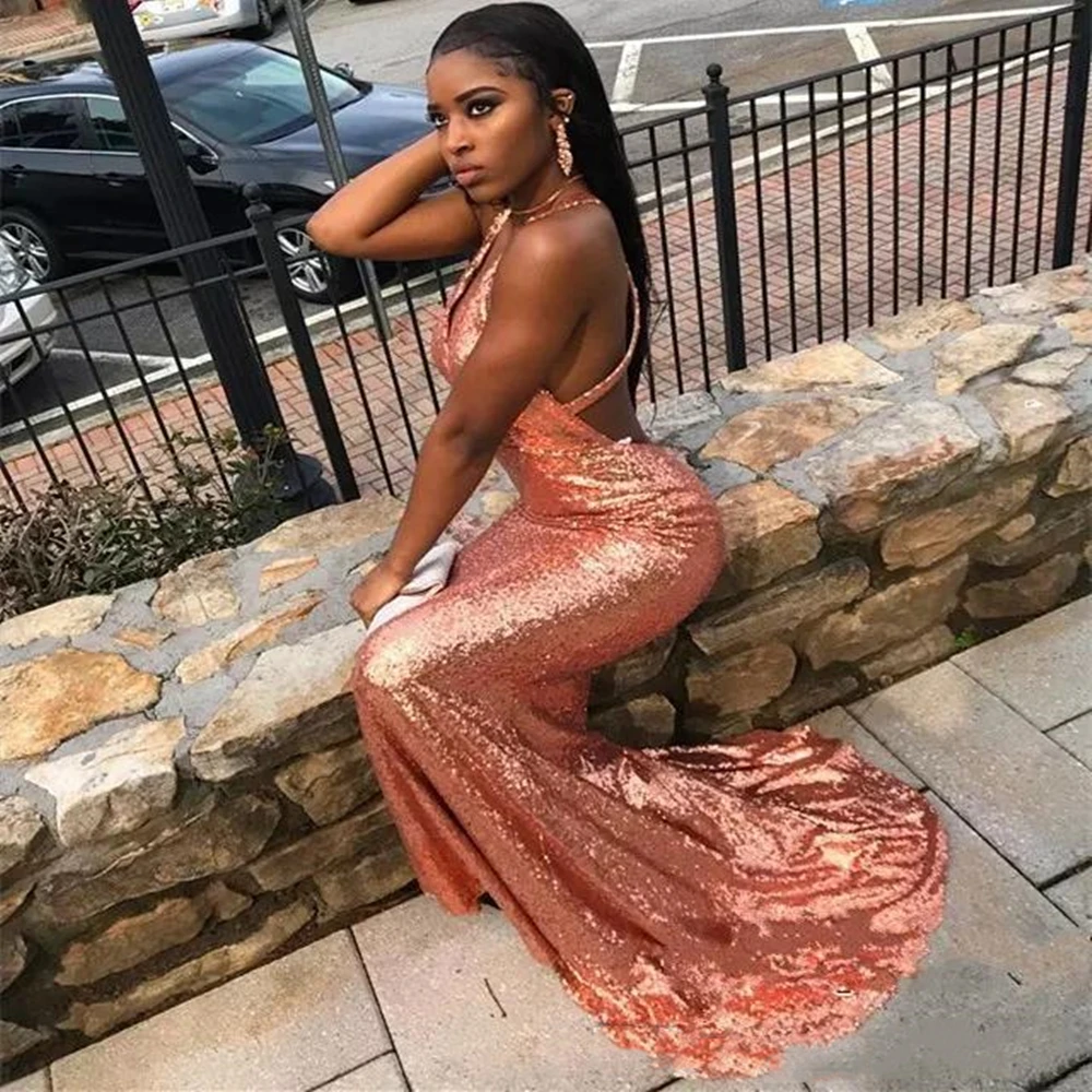 

Sexy Slim Sequins Prom Dresses Criss Cross Back Mermaid Evening Party Gowns Sleeveless Bling Bling Special Occasion Party Gowns