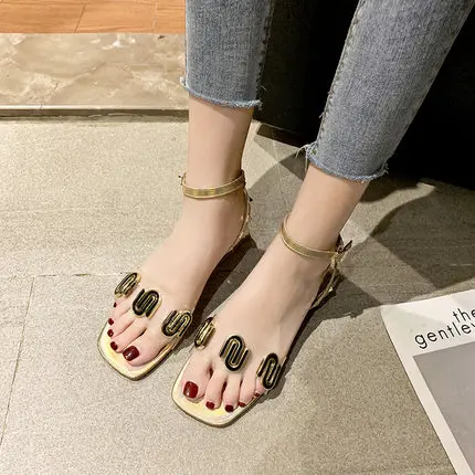 

Simple style 2019 new Korean version of a word buckle with thick with fairy wind sandals