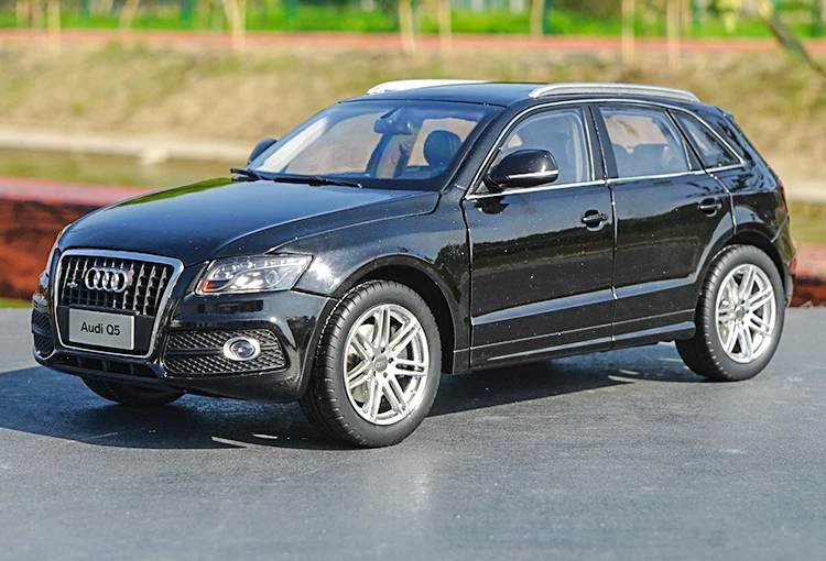 Авторизованный подлинный Сплав 1:18 масштаб Audi Q5 SUV литая модель классическая модель автомобиля на Рождество/День рождения подарок, коллекция
