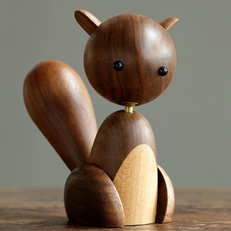 Home Decor Scandinavian Danish Walnut Solid Wood Home Small Ornament, Large Tail Wooden Small Squirrel Crafts Gifts Wooden Gif