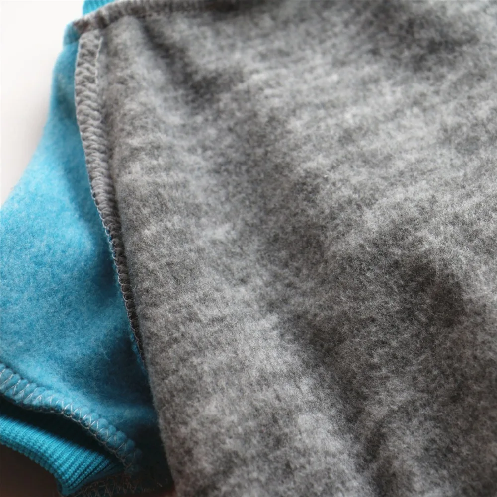 8598501200_361259826