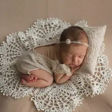 

1 Set Newborn Photography Blanket with Cushion Flower Shape Professional Baby Backdrop Mat Photo Props for Birthday