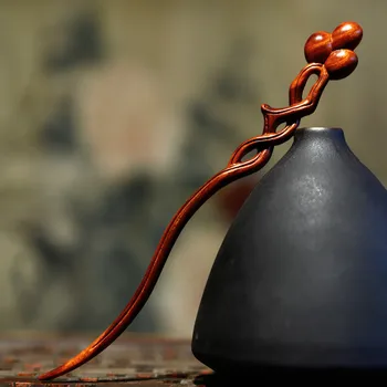 

Fragrant Honey Leaflet Red Sandalwood Woodiness Lock Spirit Grape Vine Hairpin Woman Disc Hair Ancient Wind Suit Hairpin