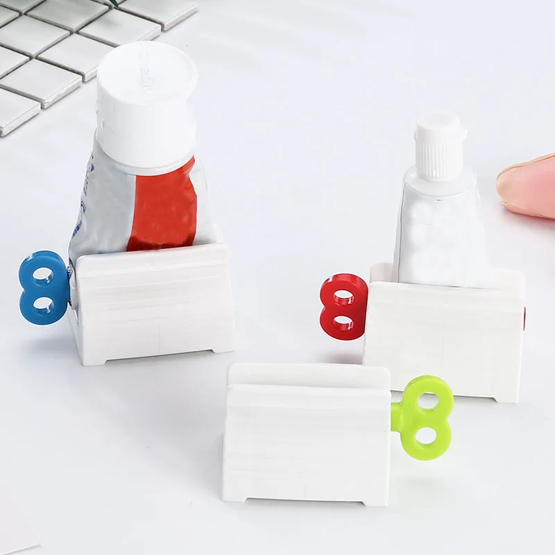 

1PC Rolling Tube Squeezer Facial Cleanser Toothpaste Squeezer Dispenser Clips Manual Press Lazy Toothpaste Tube Squeezer