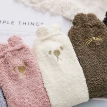 Рождественские носки; домашние тапочки с пушистыми ушками в виде кошачьего хлеба; женские носки-тапочки в стиле Харадзюку; зимние Утепленные бархатные носки кораллового цвета для женщин