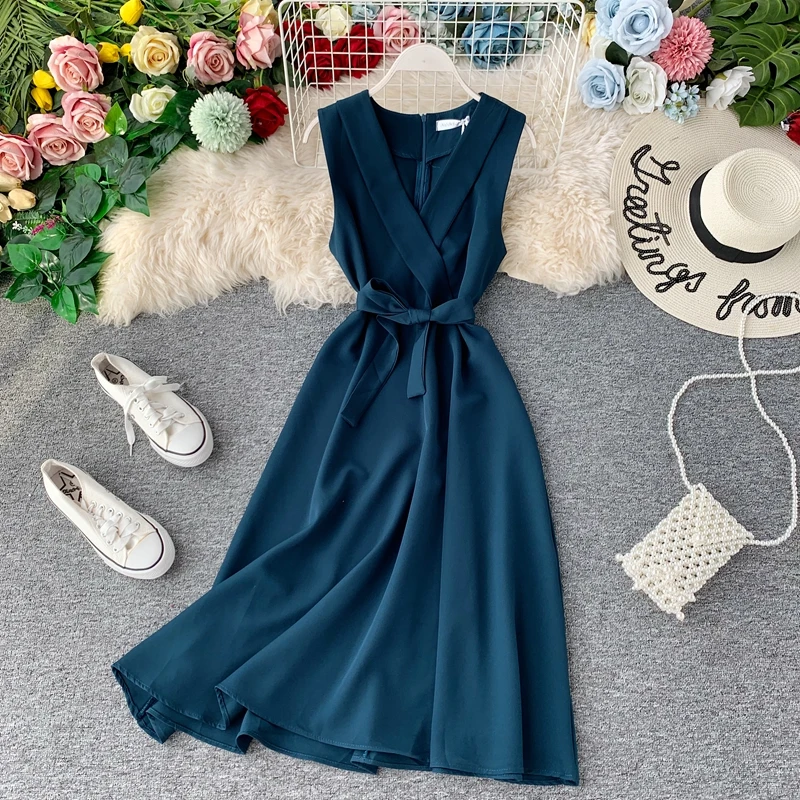 Elegant A-line Sleeveless V-neck Midi Dress