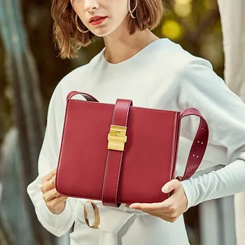 

Leather women's bag Korean version fashion cowhide lock square bucket bag broadband shoulder bag handbag lady's bag